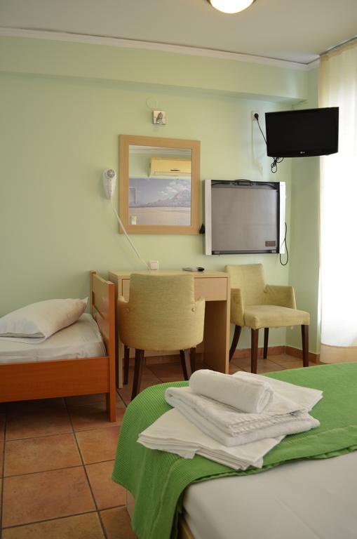 Fontana Rooms Μυτιλήνη Δωμάτιο φωτογραφία
